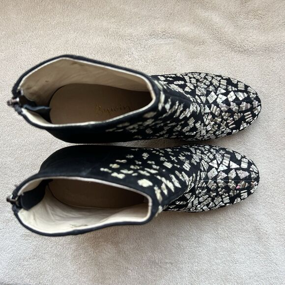 Bywin Black Suede Block Heel Ankle Booties Mirror Like Accents Women US 6.5  Zip - Picture 8 of 16